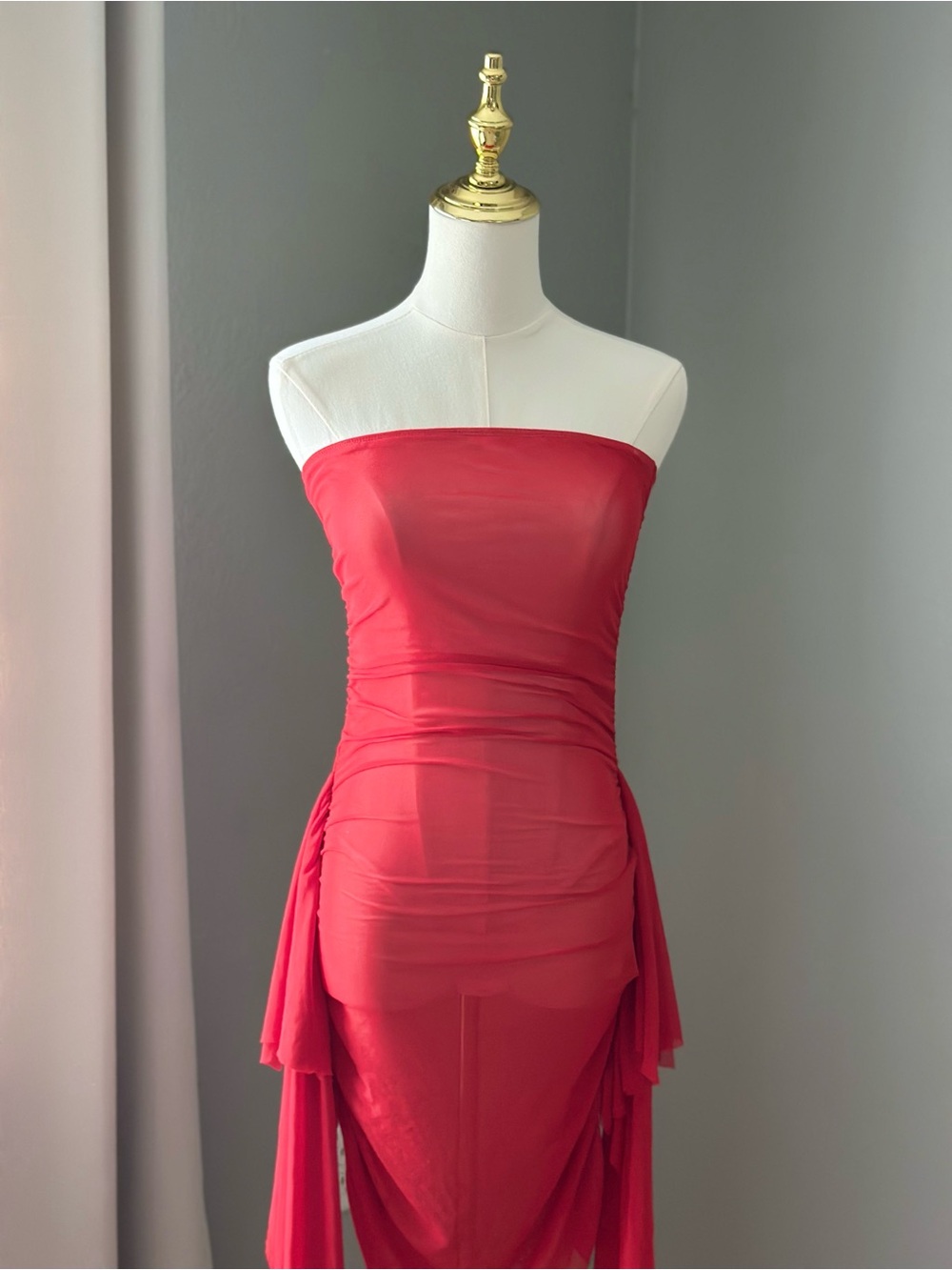 NWT Micas Red Strapless Mesh Ruched Mini Dress Size Small